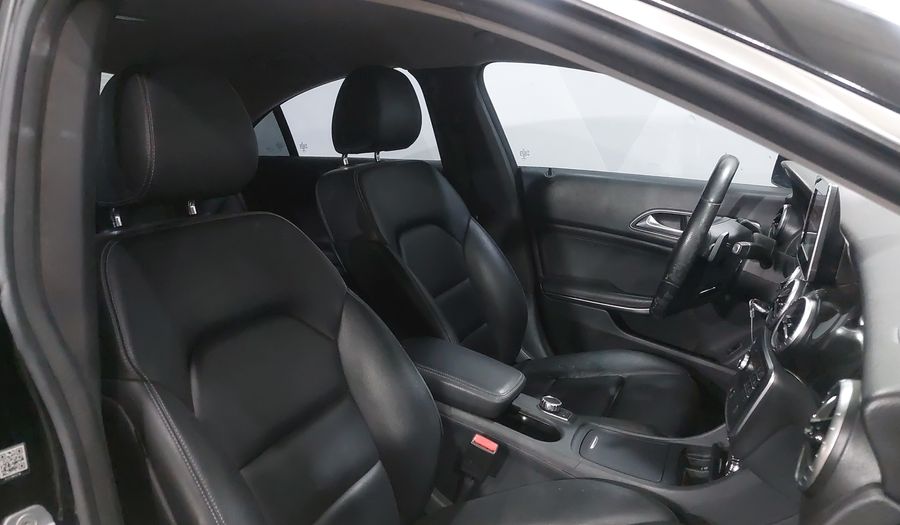 Mercedes Benz Clase Cla 1.6 CLA 200 CGI SPORT AT Coupe 2016