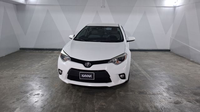 Toyota • Corolla