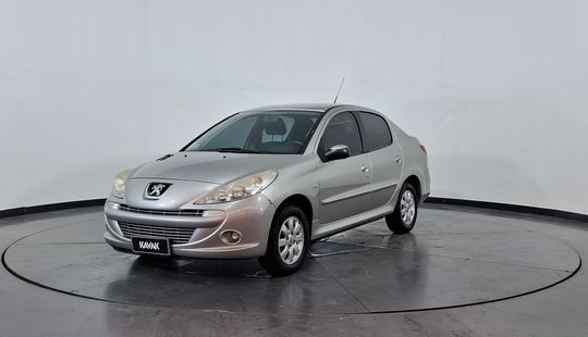 Peugeot • 207