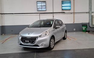 Peugeot • 208