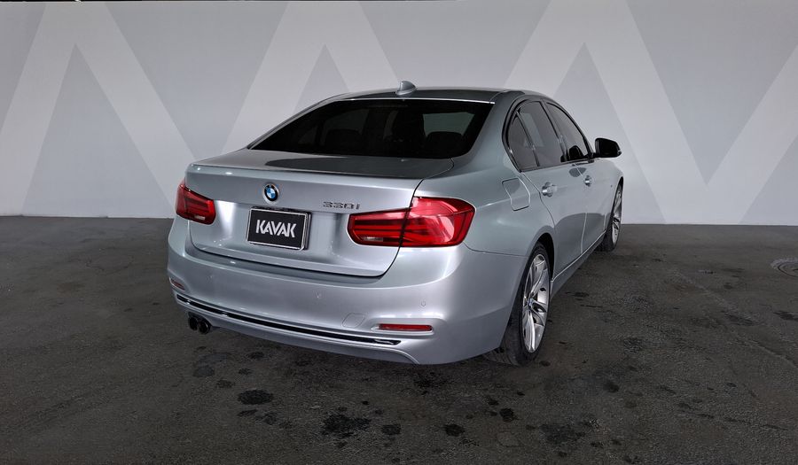 Bmw Serie 3 2.0 330IA SPORT LINE AUTO Sedan 2018