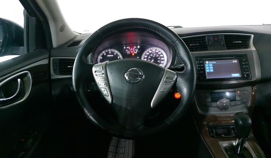 Nissan Sentra 1.8 EXCLUSIVE NAVI CVT Sedan 2015