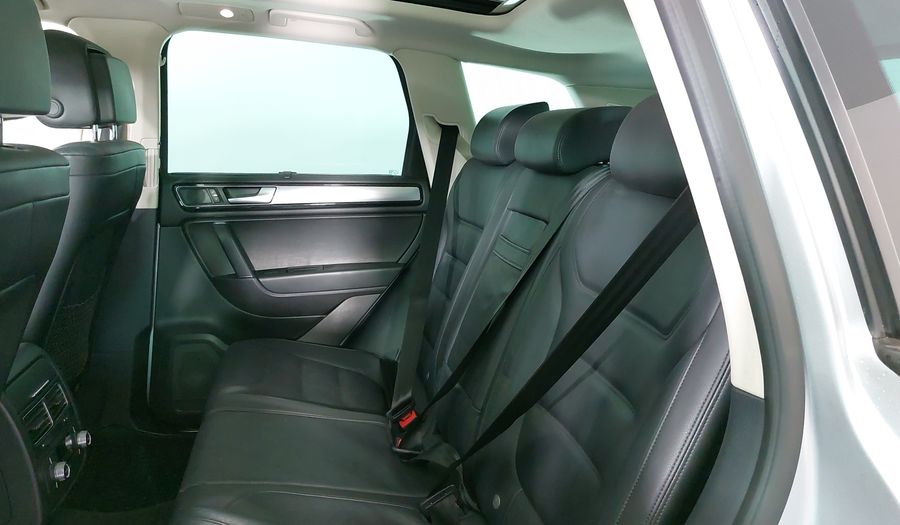 Volkswagen Touareg 4.2 V8 R-LINE Suv 2017