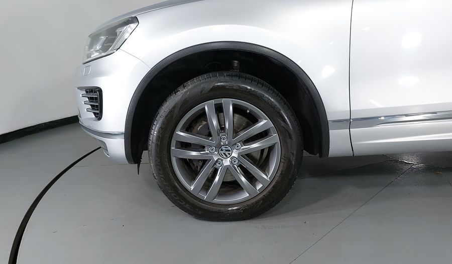 Volkswagen Touareg 4.2 V8 R-LINE Suv 2017
