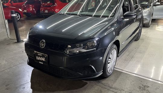 Volkswagen • Polo