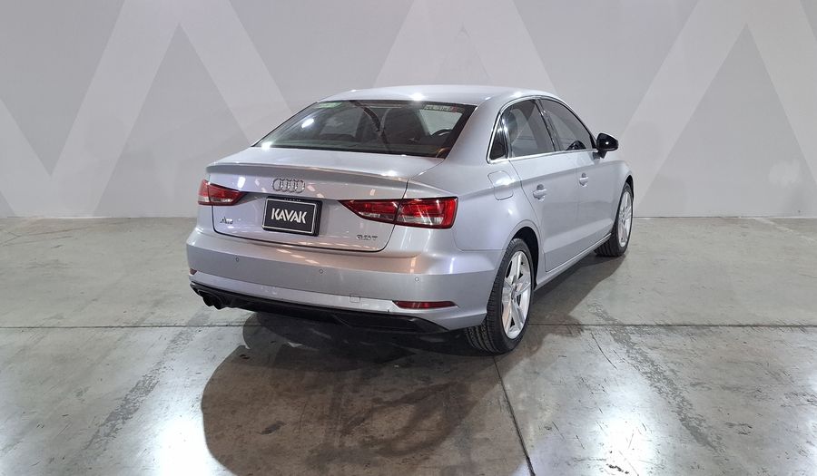 Audi A3 2.0 DYNAMIC DCT Sedan 2018