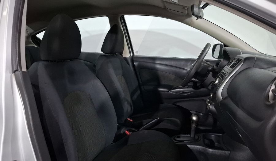 Nissan Versa 1.6 ADVANCE TA AC Sedan 2012