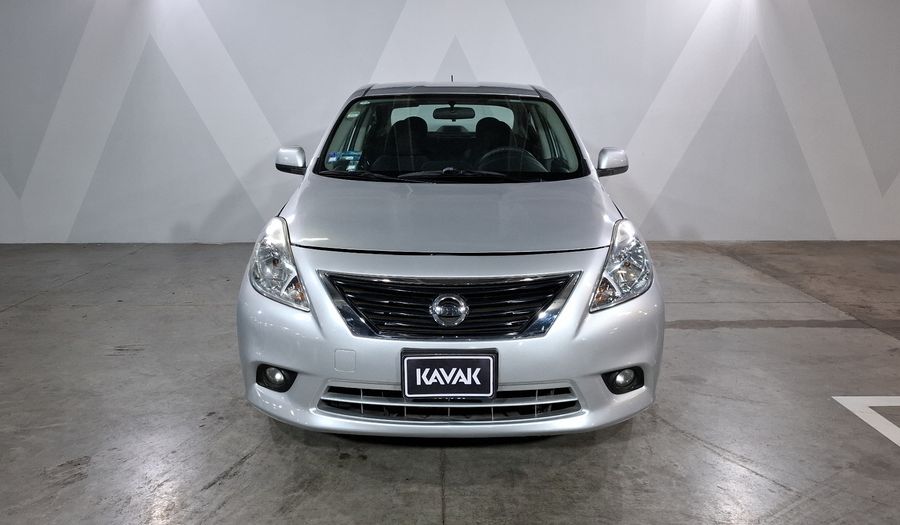 Nissan Versa 1.6 ADVANCE TA AC Sedan 2012