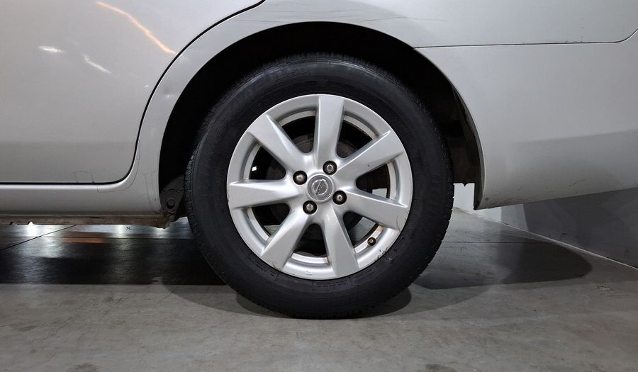 Nissan Versa 1.6 ADVANCE TA AC Sedan 2012