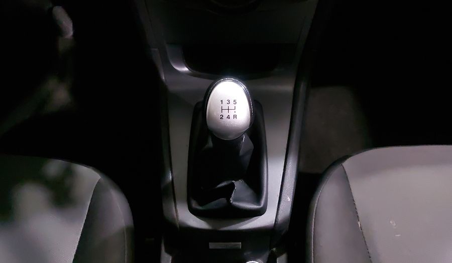 Ford Fiesta 1.6 S MT Sedan 2017