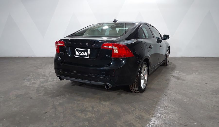 Volvo S60 2.0 ADDITION T4 AUTO Sedan 2017