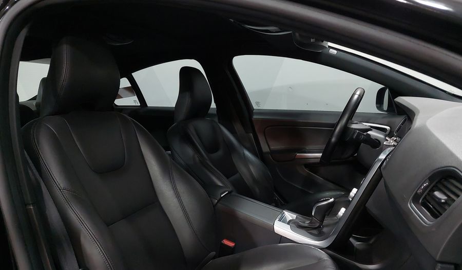 Volvo S60 2.0 ADDITION T4 AUTO Sedan 2017