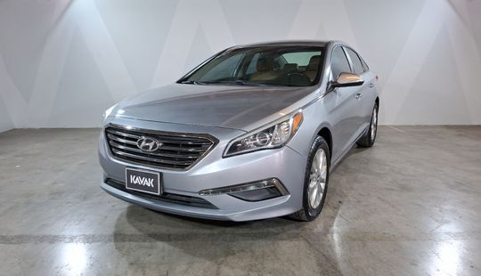 Hyundai • Sonata