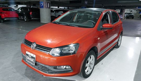 Volkswagen • Polo