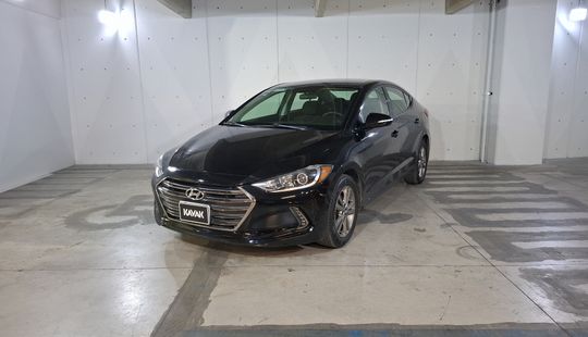 Hyundai • Elantra