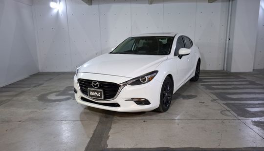 Mazda • Mazda 3