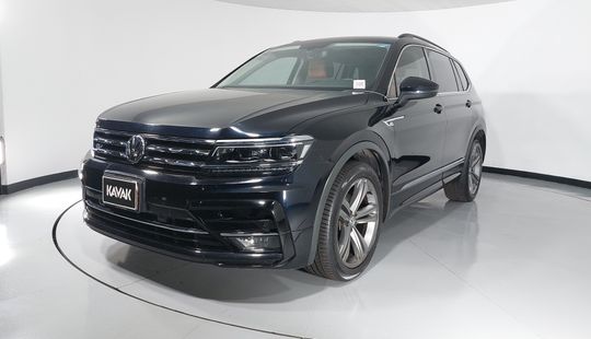 Volkswagen • Tiguan