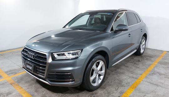 Audi • Q5