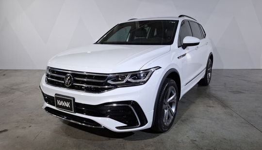 Volkswagen • Tiguan