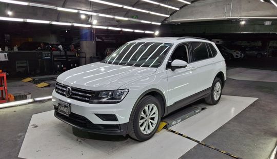 Volkswagen • Tiguan