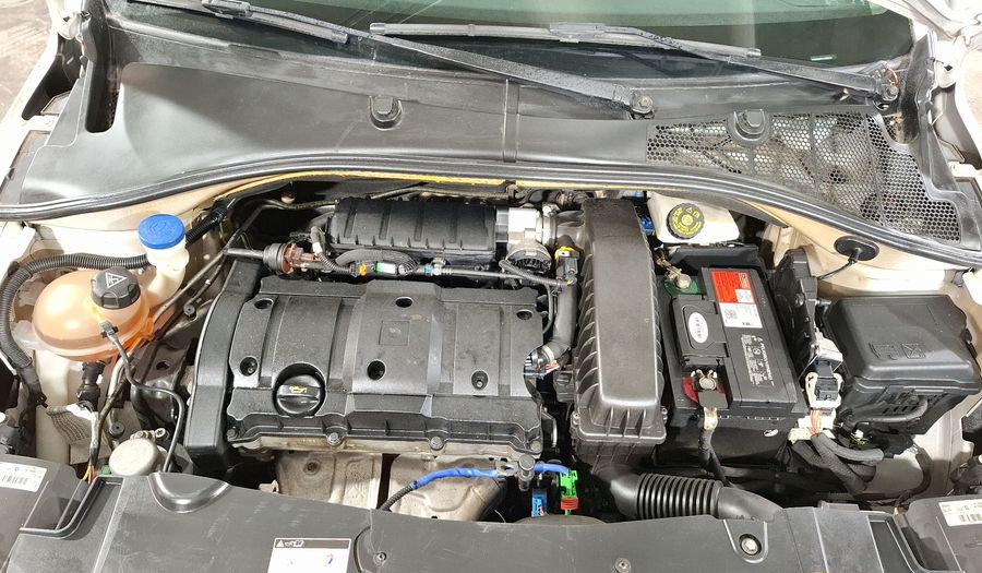 Peugeot 301 1.6 ALLURE AT 6VEL Sedan 2018