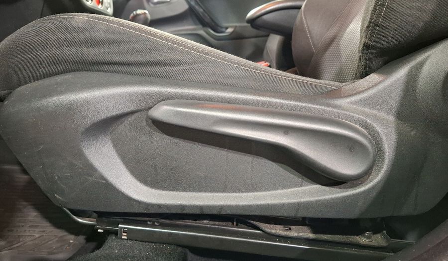 Peugeot 301 1.6 ALLURE AT 6VEL Sedan 2018