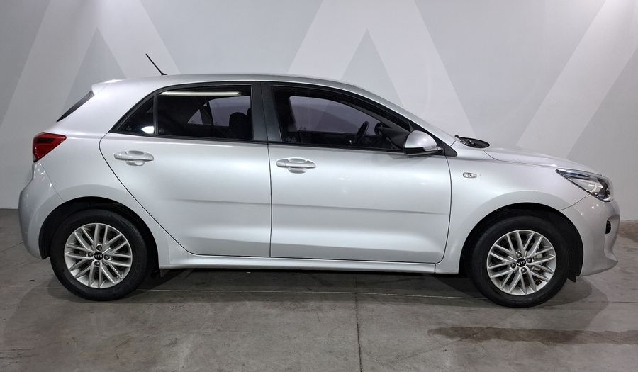 Kia Rio 1.6 LX Hatchback 2020