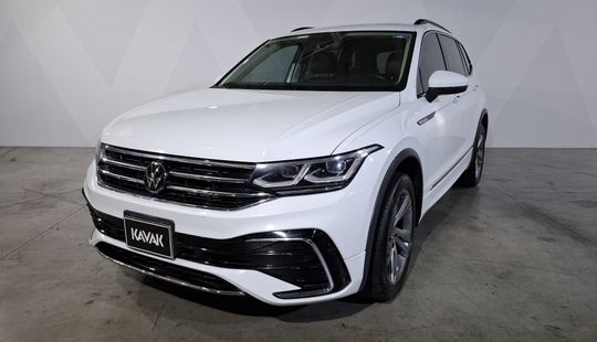 Volkswagen • Tiguan