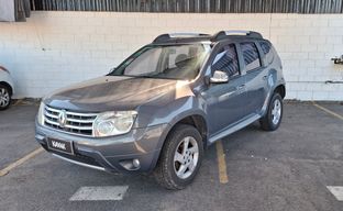 Renault • Duster
