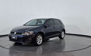 Volkswagen • Golf