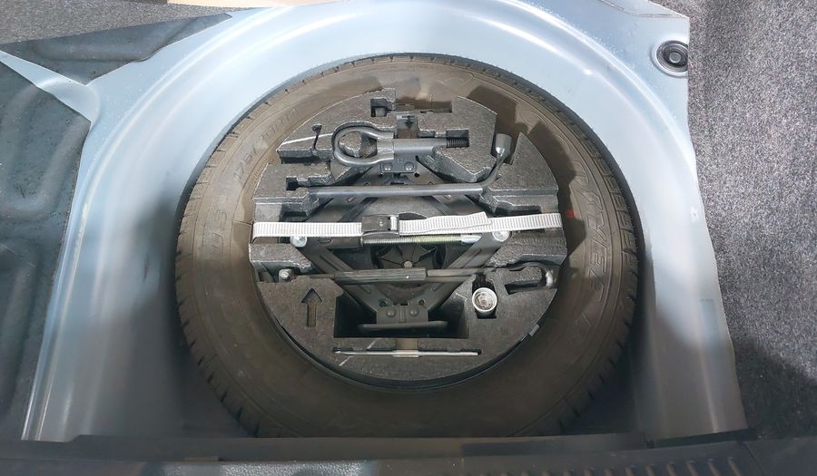 Volkswagen Polo 1.6 STARTLINE AUTO Hatchback 2021