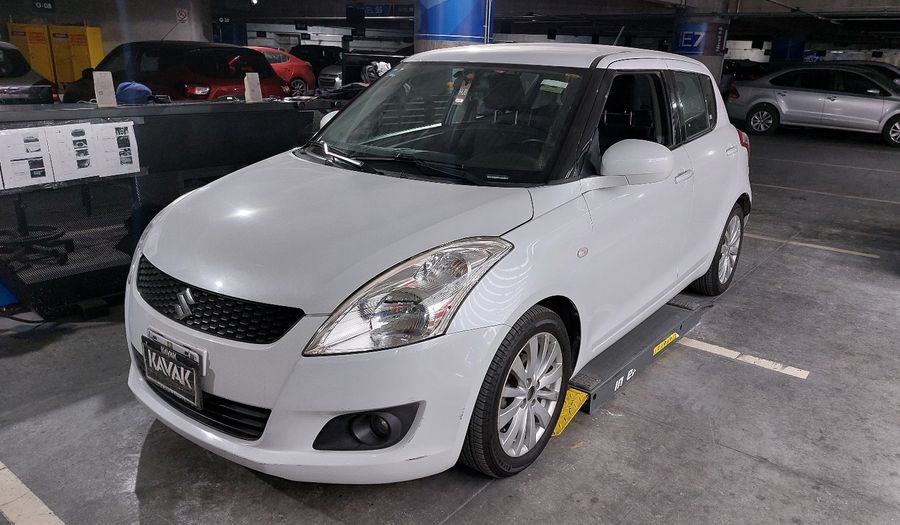 Suzuki Swift 1.4 GLS AT Hatchback 2013