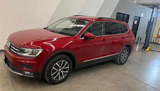 Volkswagen • Tiguan