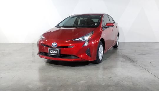 Toyota • Prius