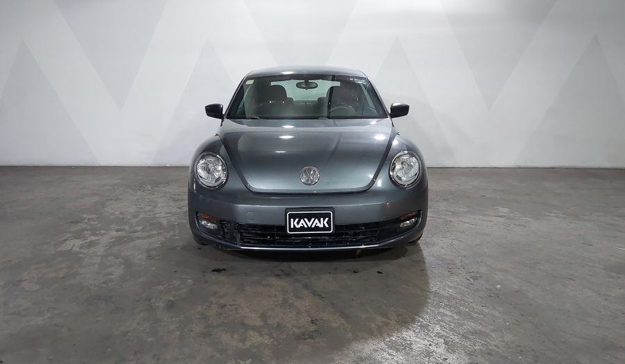 Volkswagen Beetle 2.5 MT Hatchback 2013