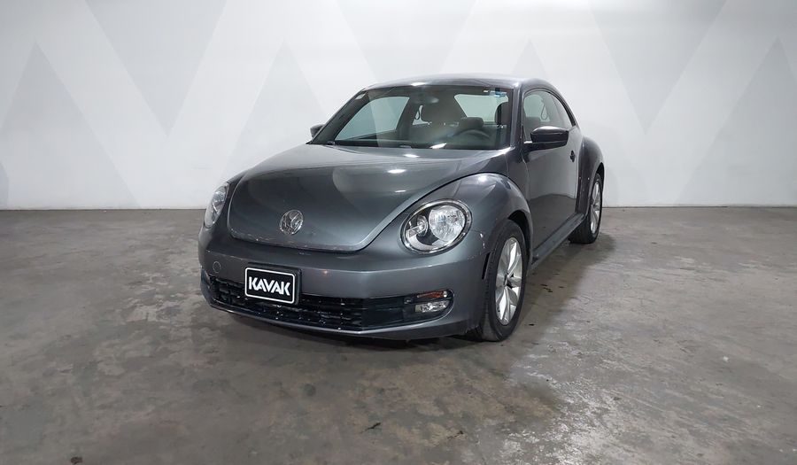 Volkswagen Beetle 2.5 MT Hatchback 2013