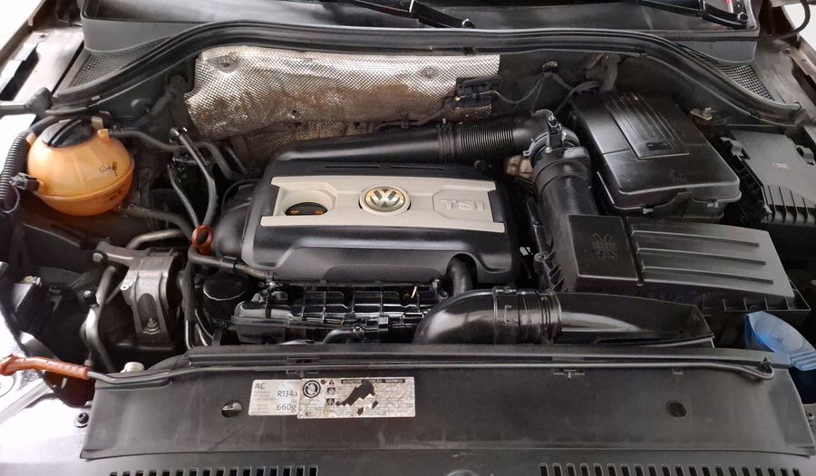 Volkswagen Tiguan 2.0 TFSI NATIVE AT Suv 2013