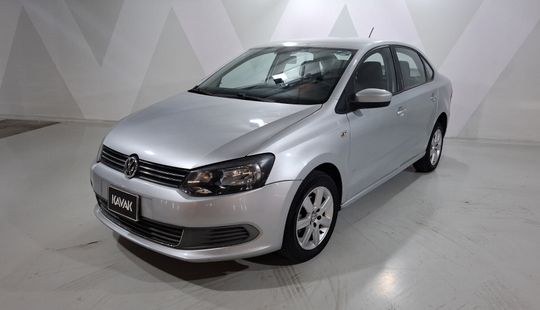Volkswagen • Vento