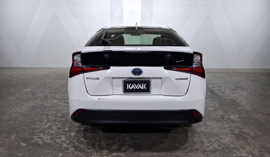 Toyota Prius 1.8 HEV BASE AUTO Hatchback 2021
