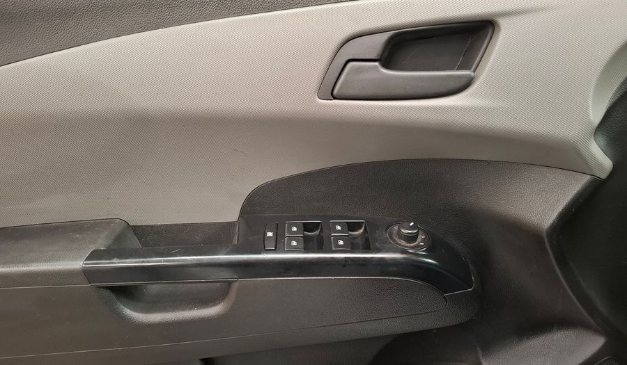 Chevrolet Sonic 1.6 LT Hatchback 2013