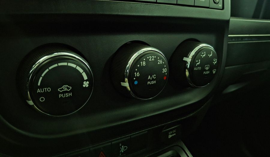 Jeep Compass 2.4 SPORT AUTO 4X4 Suv 2011