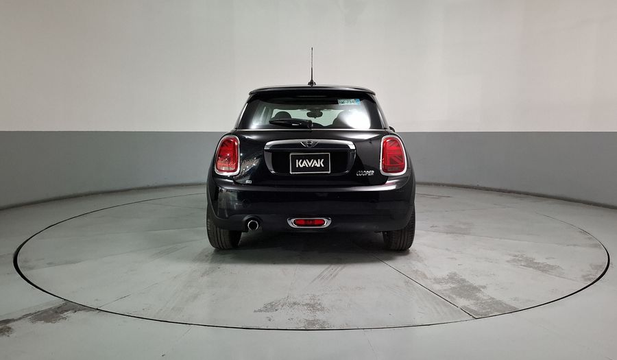 Mini Cooper 1.5 COOPER CHILI AT Hatchback 2016