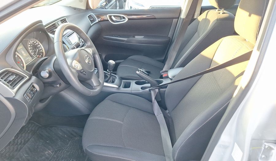 Nissan Sentra 1.8 ADVANCE Sedan 2017