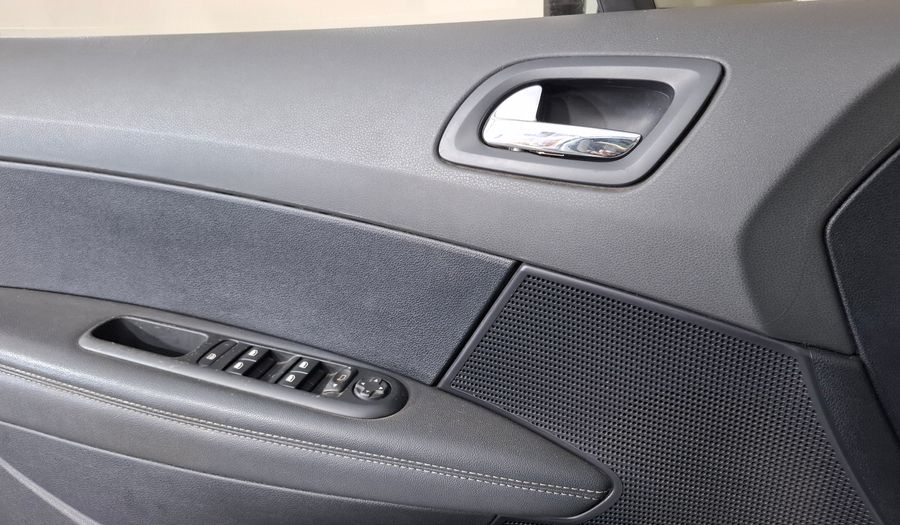 Peugeot 308 2.0 ALLURE+ Hatchback 2015