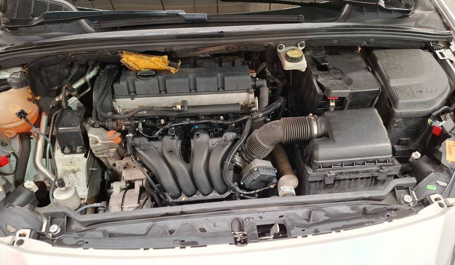 Peugeot 308 2.0 ALLURE+ Hatchback 2015