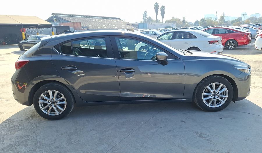 Mazda 3 2.0 SKYACTIV-G V SPORT Hatchback 2017