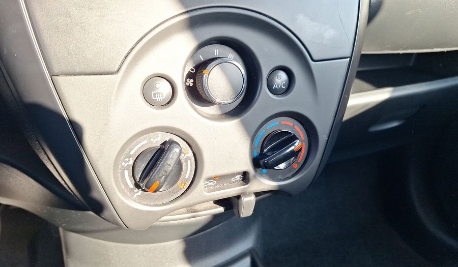 Nissan Versa 1.6 SENSE Sedan 2019