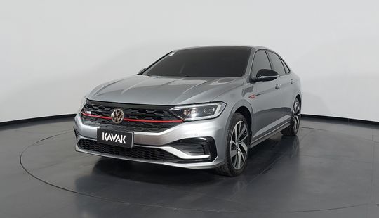 Volkswagen • Jetta