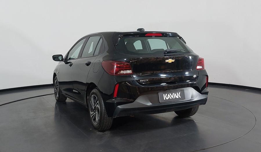 Chevrolet Onix LT MANUAL Hatchback 2024