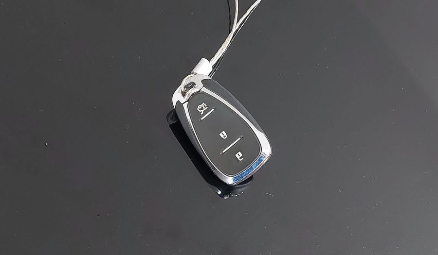 Chevrolet Onix LT MANUAL Hatchback 2024